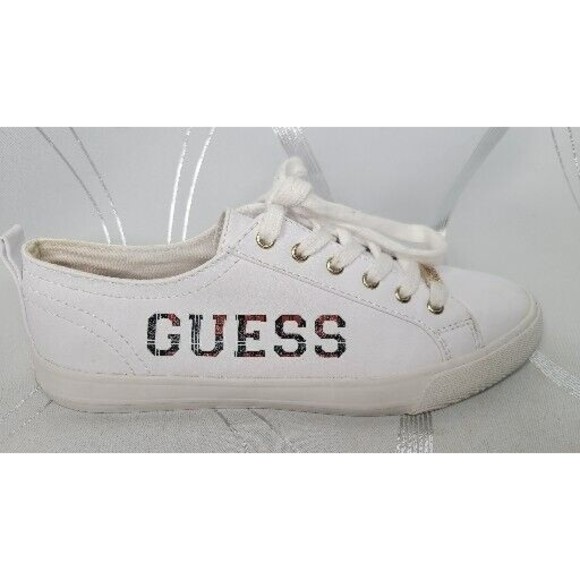 Guess Womens Size 8 1/2 WGTurners R White Casual Lace Up Sneakers Shoes RARE - Picture 2 of 11